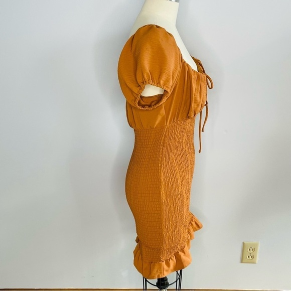 Love Tree Body-con Ruffle Hem Puff Short Sleeve Dress- Size Medium - Picture 5 of 7